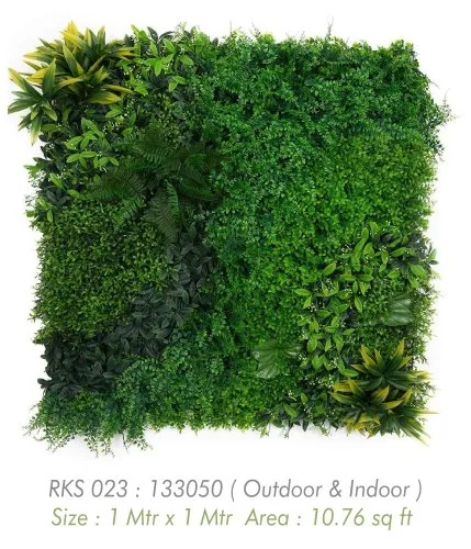Outdoor-Artificial-Green-Wall.webp