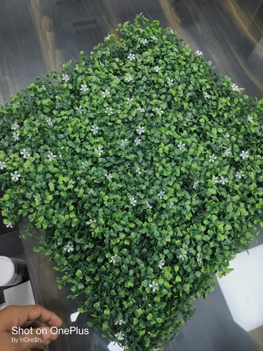 artificial-leaf-wall-500×500-1.webp